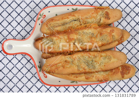 Baked Gorgonzola Bread Appetizer Baked Gorgonzola Bread Appetizer 131831789