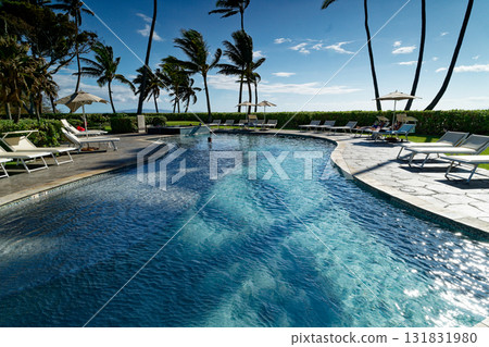 從度假酒店池畔看到的游泳池 131831980