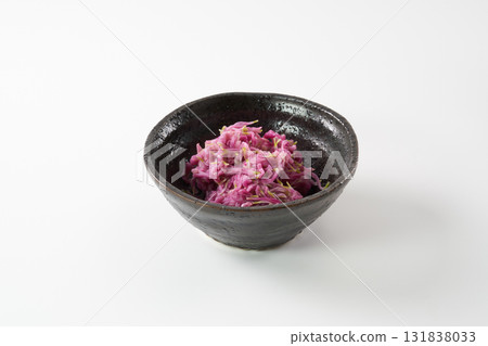 Image of purple edible chrysanthemum Image of purple edible chrysanthemum 131838033