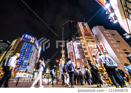日本東京城市景觀的新視野。下班回家的商務人士…俯瞰秋葉原等地=10月10日 131840670