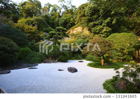 Dry landscape garden at Hokokuji Temple in Kamakura 131841605