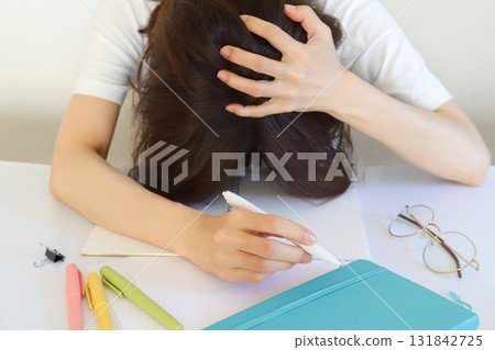 厭倦了學習,失敗的形象 厭倦了學習,失敗的形象 131842725