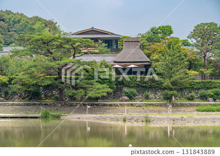 位於佐賀縣右京區天龍寺武之馬場町大井川（桂川）河畔的豪華度假酒店 131843889