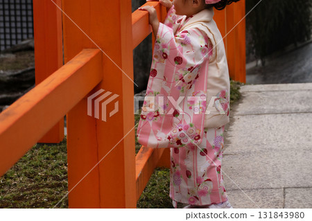 Shichi-Go-San cute girl 131843980