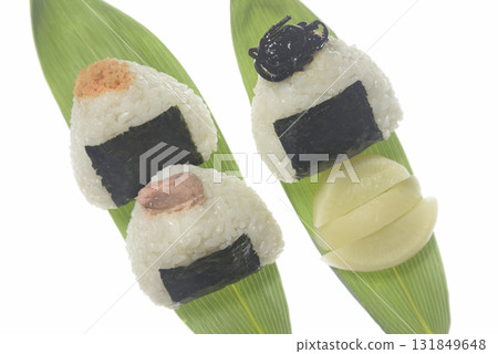 Rice balls 131849648