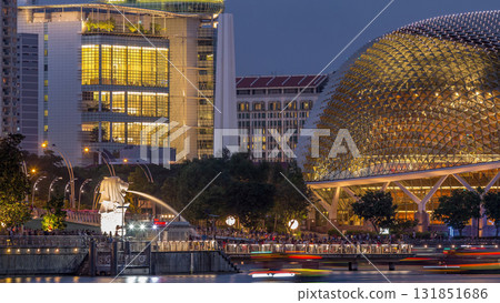 The Esplanade Theatres on the Bay in Singapore at dusk, with beautiful reflection in water day to night timelapse The Esplanade Theatres on the Bay in Singapore at dusk, with beautiful reflection in water day to night timelapse 131851686