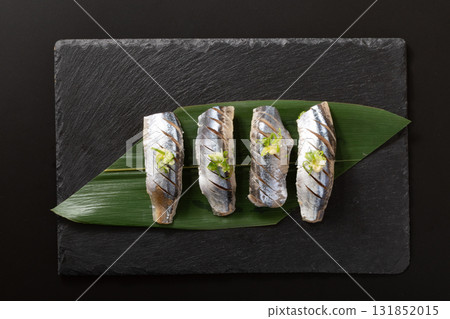[Hokkaido] Pacific saury sushi 131852015