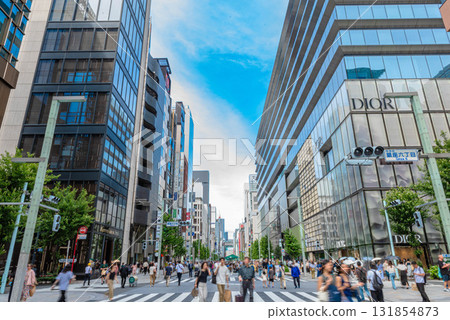 週日銀座中央大道步行街 131854873