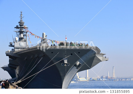 出雲號驅逐艦停泊對外開放 131855895