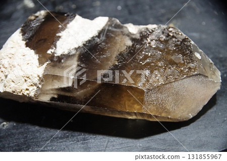 Smoke crystal 131855967