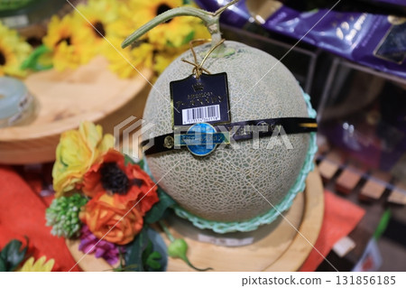 cantaloupe 131856185