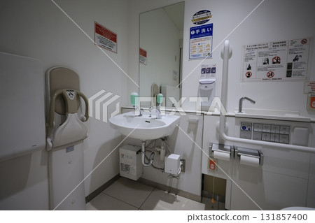 無障礙設施 131857400