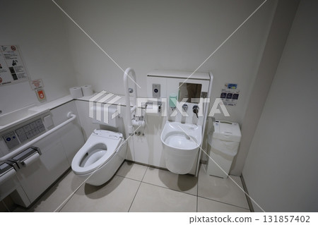 無障礙設施 131857402