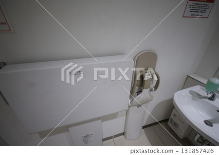 尿布更換台 尿布更換台 131857426