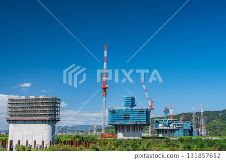 Construction site of the Shin-Meishin Expressway, Hirakata City, Osaka Prefecture 131857652