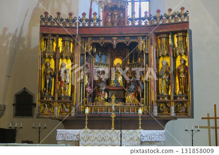 塔林老城聖靈教堂內貝恩德諾特克的木製祭壇 131858009