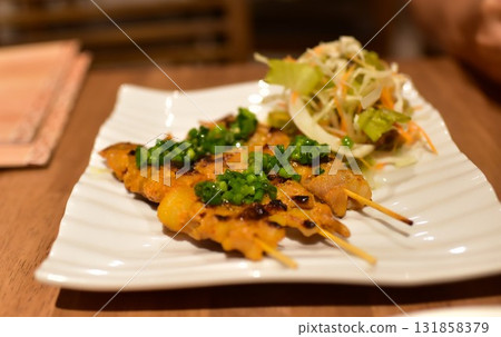 泰式烤雞肉串蓋鹽 131858379