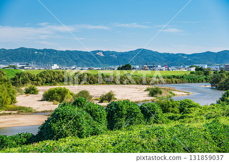 Kizugawa River scenery, Yawata City, Kyoto Prefecture Kizugawa River scenery, Yawata City, Kyoto Prefecture 131859037