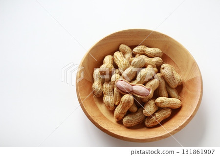 Boiled peanuts on a white background Boiled peanuts on a white background 131861907
