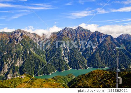 Tateyama Kurobe Alpine Route: View of the Northern Alps and Lake Kurobe from the rooftop of Daikanbo (2,316m), Toyama Prefecture 131862011