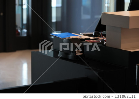 登機櫃台 131862111