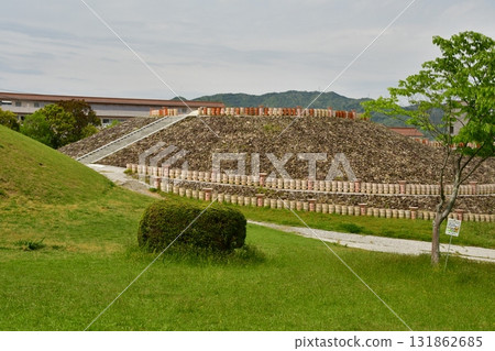 Mitsujo Tomb 25 131862685