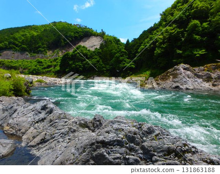 Enticed by the Emerald Flow - The Rapids of the Nagara River in Okumino 131863188
