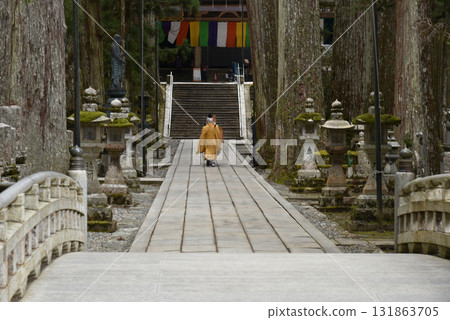 高野山奧之院生活祭 131863705