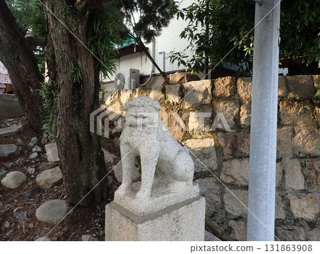 大歲神社位於山口縣下關市站附近的一座小山丘上,是源義經在源平之戰中祈禱勝利的神社。 大歲神社位於山口縣下關市站附近的一座小山丘上,是源義經在源平之戰中祈禱勝利的神社。 131863908