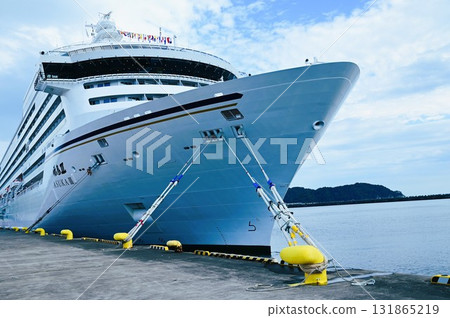Morning at Miyako Port: Luxury cruise ship Asuka III arrives 131865219