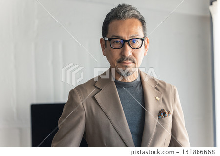 Businessman senior man 131866668