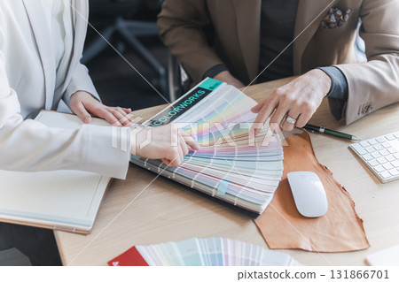 I forgot to erase the name of the color sample. I forgot to erase the name of the color sample. 131866701