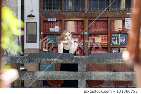 woman, asian, lantern 131866758
