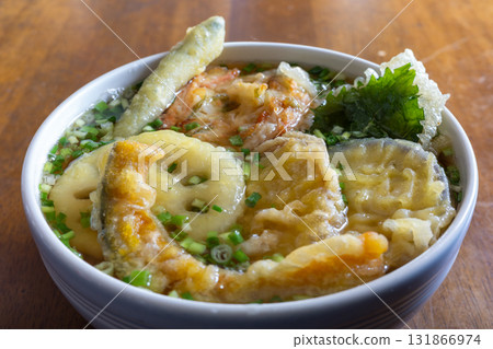 Very delicious tempura udon I had at a cafe in Okayama City, Okayama Prefecture, Japan. 131866974