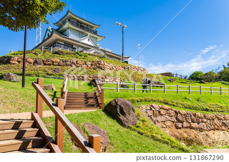 小牧山城是織田信長建造的石造城堡，目前仍在繼續發掘（愛知縣小牧市） 131867290