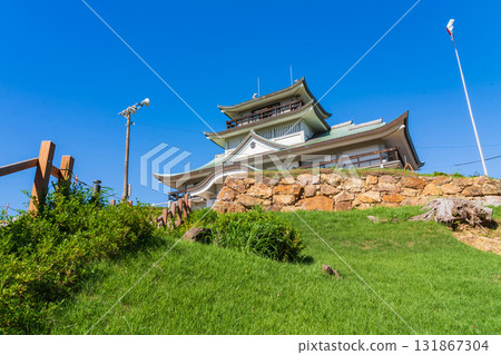 Komakiyama Castle, a stone fortress built by Oda Nobunaga, where excavations continue (Komaki City, Aichi Prefecture) Komakiyama Castle, a stone fortress built by Oda Nobunaga, where excavations continue (Komaki City, Aichi Prefecture) 131867304