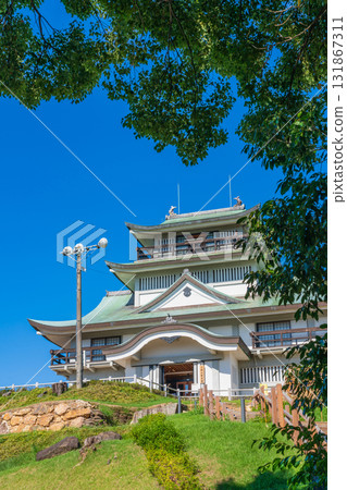 Komakiyama Castle, a stone fortress built by Oda Nobunaga, where excavations continue (Komaki City, Aichi Prefecture) Komakiyama Castle, a stone fortress built by Oda Nobunaga, where excavations continue (Komaki City, Aichi Prefecture) 131867311