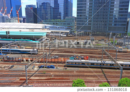 東京都千代田區東京車站進出的電車風景 131868018