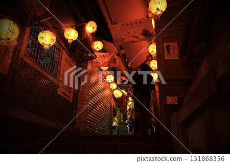 台灣九條老街夜巷 131868356