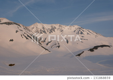 多雪的季節的立山 131868659
