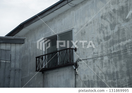 Old aluminum sash window Old aluminum sash window 131869995