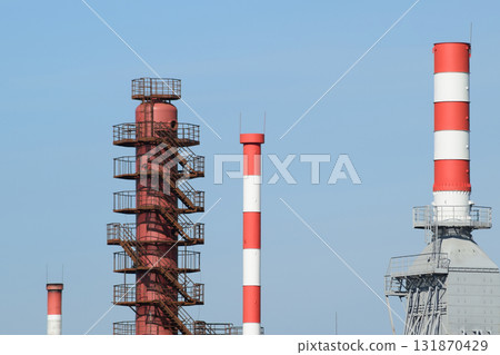 Pipes refinery furnaces and distillation column 131870429
