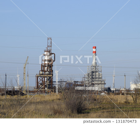The column of deep processing of fuel oil. A furnace for heating fuel oil. Processing of fuel oil. Oil refining. The column of deep processing of fuel oil. A furnace for heating fuel oil. Processing of fuel oil. Oil refining. 131870473