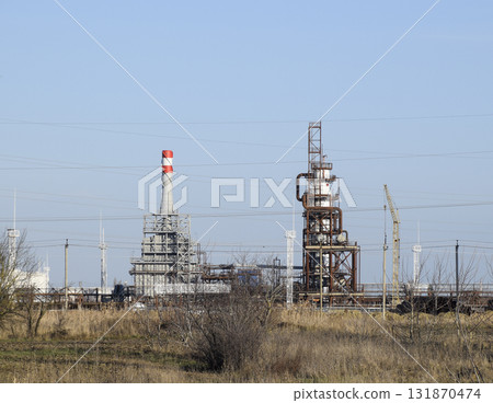 The column of deep processing of fuel oil. A furnace for heating fuel oil. Processing of fuel oil. Oil refining. The column of deep processing of fuel oil. A furnace for heating fuel oil. Processing of fuel oil. Oil refining. 131870474