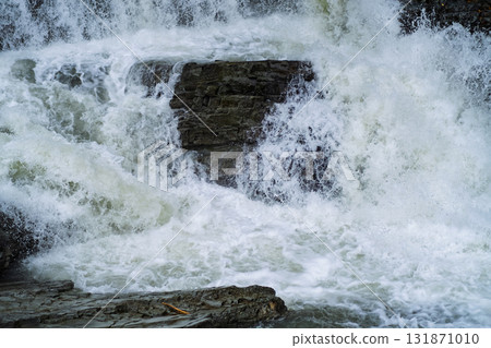 三段瀑布特寫（北海道蘆別市蘆別） 131871010