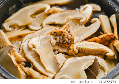 Cooked matsutake rice 131872574