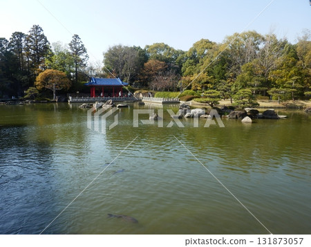 View of the Japanese garden at Daisen Park in Mikunigaoka, Osaka 131873057