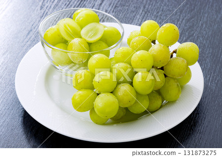 葡萄在一杯 131873275