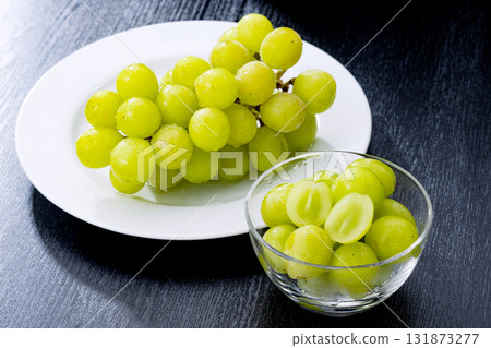 葡萄在一杯 131873277