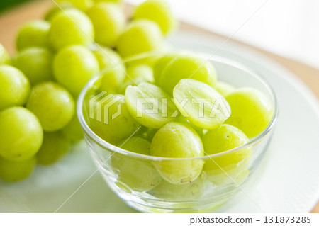 新鮮的光澤馬斯喀特 新鮮的光澤馬斯喀特 131873285